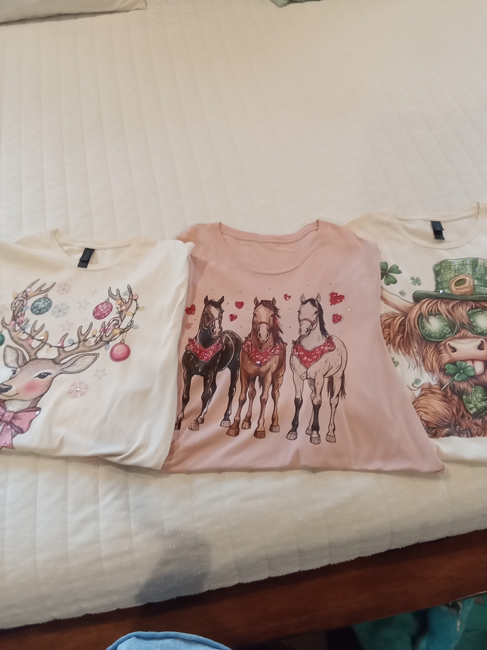 Bundle Of 3 Women's Western Style CutCropped Holiday Tshirts Sz XL